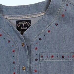 Solutions Original Denim Shirt Womens Small Blue Embroidered Floral Short Sleeve